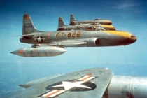 Ảnh màu hiếm chiến đấu cơ Mỹ trong CT Triều Tiên (1)