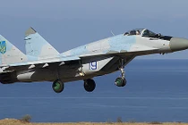 Bó tay: Dân Ukraine buôn lậu…phụ tùng tiêm kích MiG-29