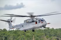 Khiếp đơn giá một chiếc trực thăng vận tải CH-53K của Mỹ