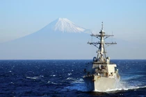 Sức mạnh khủng khiếp của khu trục hạm USS Curtis Wilbur Mỹ