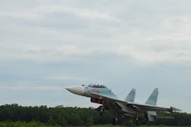 Ảnh: Máy bay tiêm kích Su-30MK2 trở lại bầu trời