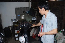 Anh nông dân chân đất và sáng chế chống trộm độc đáo