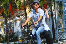 Lãnh đạo Hội An nô nức đạp xe đến công sở