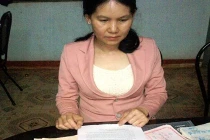 Hi hữu phiên tòa buộc người chết… đóng án phí