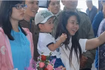 Sân bay Đà Nẵng nghẽn người đưa đón