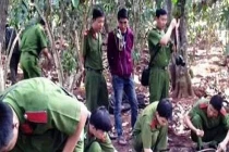 Hàng chục công an truy bắt kẻ giết người trốn trong rừng