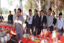 Khai quật hài cốt liệt sĩ của “cậu Thủy”