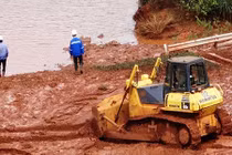 Lâm Đồng lên tiếng về sự cố bùn đất đỏ bô xít Tân Rai