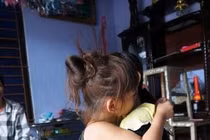 “Dê xồm” 47 tuổi dâm ô bé gái 5 tuổi