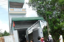 Trộm khoắng vali tiền tỷ ở gầm giường gia chủ