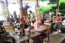 Tây mê cà phê chồn "42 tỷ đồng" ở Đà Lạt