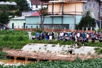 Đà Lạt: Bé gái mất tích trong mưa lốc dữ dội