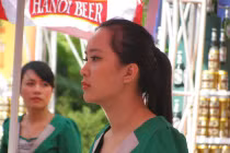 Nữ PG xinh như hoa tại Ngày hội Bia Hà Nội
