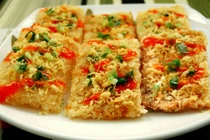 Ba bước biến cơm nguội thành món ăn hảo hạng