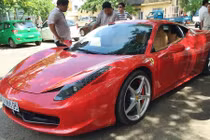“Ngựa chiến” Ferrari 458 nhập tịch Sài Gòn, đeo biển đẹp
