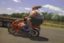 Cười đau ruột với những tai nạn hài hước do... nghịch ngu