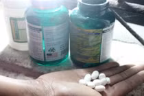 Công ty dởm lừa khám từ thiện bán thực phẩm chức năng