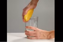 Mách bạn cách bỏ vỏ xoài nhanh và hiệu quả