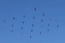 Chiêm ngưỡng đội hình bay lớn nhất thế giới của Nga