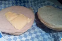 Những món ăn hãi hùng nhất trên máy bay