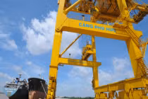 Cảng quốc tế 400 tỷ vắng như “chùa bà đanh“