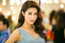 Những công việc đầu đời "không tưởng" của Đông Nhi, Diễm My 9x