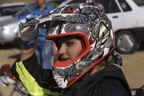 Ngắm nữ quái xế Hồi giáo vừa đẹp vừa ngầu