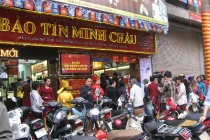 Chen chân mua vàng trong ngày Vía Thần Tài