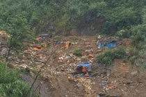 Chủ tịch tỉnh Lào Cai bác việc “ém” thông tin về số người chết