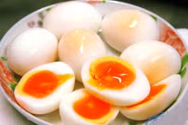 Bí quyết luộc trứng lòng đào đơn giản và siêu ngon