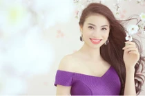 Bất ngờ với giọng hát như ca sĩ của Hoa hậu Phạm Hương