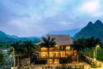Đẳng cấp khách sạn Mai Châu Lodge trước khi cháy rụi