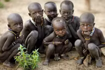 Hủ tục hiến tế trẻ em kinh hoàng ám ảnh ở Uganda