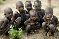 Hủ tục hiến tế trẻ em kinh hoàng ám ảnh ở Uganda