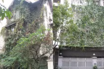 Kiểu trang trí ban công kỳ lạ của biệt thự Hà Nội