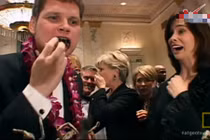 Buffet côn trùng xa xỉ thách thức thượng khách can đảm