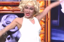 Cười ngoác miệng với Marilyn Monroe phiên bản Việt Nam