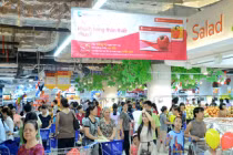 Siêu thị đua tung “tuyệt chiêu”... câu khách tháng cô hồn