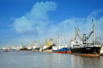 Thăm quan Cảng Hải Phòng trước ngày IPO