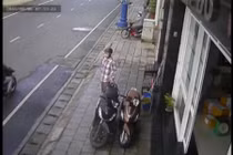 Dàn cảnh lừa bảo vệ trộm xe SH trong 30 giây