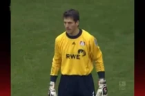 Vì sao không nên để thủ môn sút penalty?