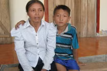 Cán bộ xã mất chim, công an “dùng hình” với bé 10 tuổi?