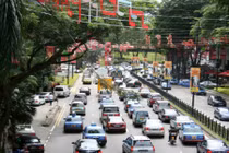 Top 10 quốc gia có giá xe đắt đỏ nhất thế giới