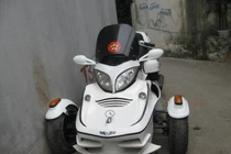 Mô tô 3 bánh cực độc “made in Viet Nam”