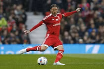 Những pha chuyền bóng làm nên thương hiệu của Beckham