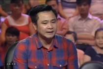 Tự Long bị Xuân Bắc chơi xỏ trong Ai là triệu phú