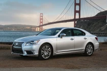 Lexus LS 2015 thay đổi nhẹ, vẫn hấp dẫn