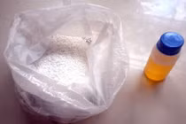 Rùng mình hóa chất tạo mùi thơm cho gạo bán đầy chợ