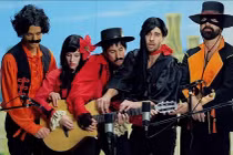 Cười té ghế với video Giáng sinh triệu người mê mẩn