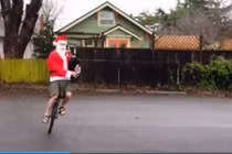 Cười té ghế với những tai nạn ngày Giáng sinh